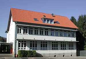 Foto: Schulgebäude am Hüllenweg